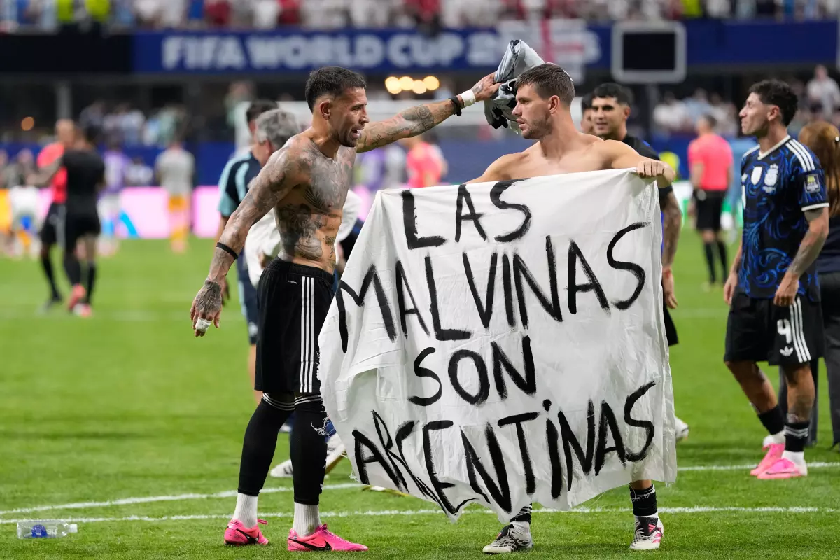 Fifa Faces Pressure After Argentina Players Display Falklands Banner Following World Cup Victory